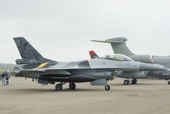 General Dynamics F16 (FA-132) RBAF 1 SQDR Stingers.jpg